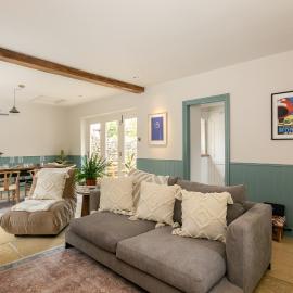 Beautiful 2 Bedroom Cottage in the Cotswolds