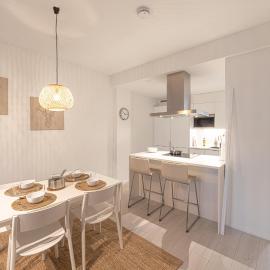 ULEABO Luxurious And Spacious 55m2 Apartment With Sauna! – hotel w mieście Oulu