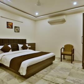 Hotel Kamran Palace