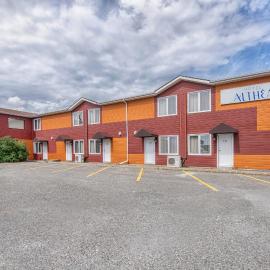 Hôtel Althéa Val-D'Or、バル・ドールのホテル
