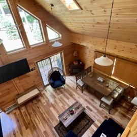 Luxury Cabin with Outdoor HotTub-NEW Construction: Lake Ariel şehrinde bir otel
