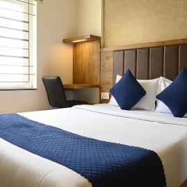Hotel Rize Inn, hotel em Bangalore