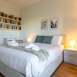 Politecnico Milano - Spacious ap balcony - sleeps 4