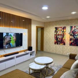 Luxury 2-bed w 24h light in Magodo GRA Phase 2, hotel en Sagisa