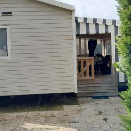 Très beau Mobil Home 40 m2 3Ch - Camping 4 étoiles Les Charmettes 370- proche FUN ZONE, hotel a Les Mathes