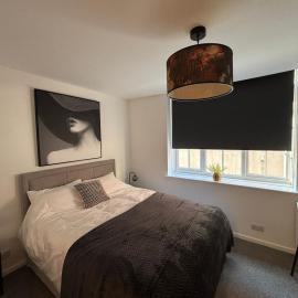 New City Centre Flat No 2 2 Bedroom - Paid parking available opposite front door