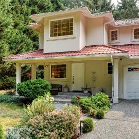 Riverside Bliss Cozy Beds, Fireplace and Gbit WiFi, hotel in North Bend