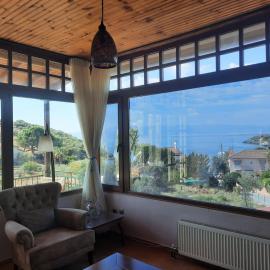 Ella's Sea View Villa