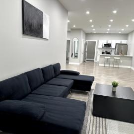 Spacious Modern 1 Bedroom RARE Apt w GYM