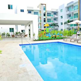 Modern Rooftop Penthouse Private Large Jacuzzi