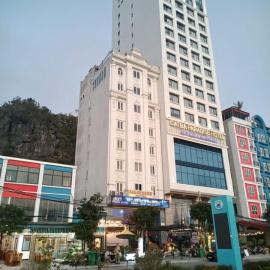 GIANG SƠN Hotel, hótel í Cat Ba