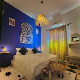 Riad Dar Sahara - Panoramic Rooftop & Outdoor Shower, Hotel in Nkob