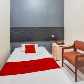 RedDoorz near Situ Cileunca Pangalengan, hotel in Bandung