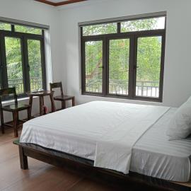 Tam Coc Mountain Light Homestay