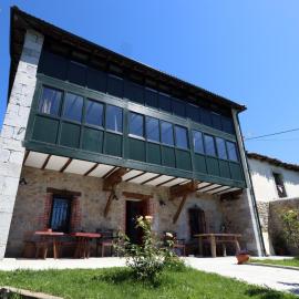 Albergue La Incera, hotel en San Martín