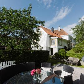 Stryn - house by the river, Hotel in Stryn