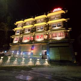 Hotel Hill Grand Himalaya, hotel v destinácii Darjeeling