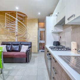 Seaview Marsaxlokk Townhouse, steps from Market by 360 Estates, hotel u gradu Marsašlok