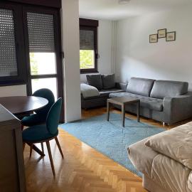 Stan na dan Brena, hotel di Foča