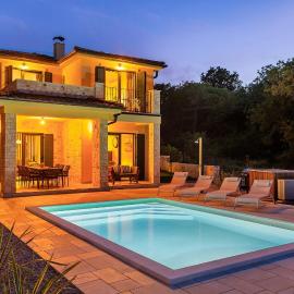 Villa Pinaza C, hotel u gradu Vrbnik