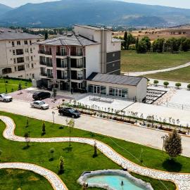 Clovers Thermal Resort & Spa, hotel em Yakaca