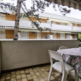 Bibione stay with rooftop pool