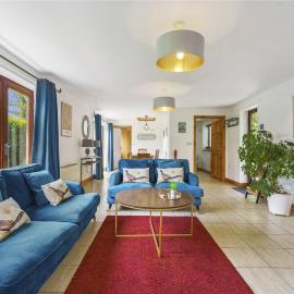 Covenham Holiday Cottages - Robin Cottage