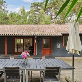 Holiday Home Clementine - 1-2km from the sea by Interhome: Neksø şehrinde bir otel