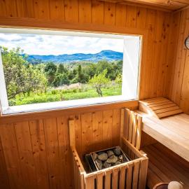 Apartment ROKO with sauna & view, hotel in Brod Moravice