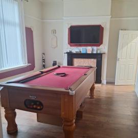 Contractor friendly huge house