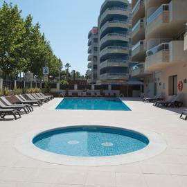 Aparthotel California, hotel en Salou