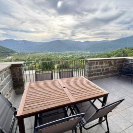 Vista Pirineos, wifi y petfriendly, Gavin - Biescas - Arafita Apartamentos: Biescas'ta bir otel