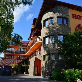 Hotel Oasis, hotell sihtkohas Braşov