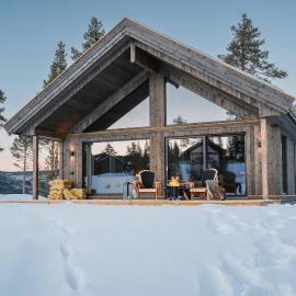 Ski centre, sauna, hot tub