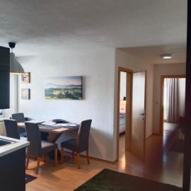 2-3 Personen Apartment mit Bergblick, Hotel in Landeck
