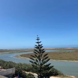Vue imprenable sur l'océan, séjour agréable garantie, hotel in El Jadida