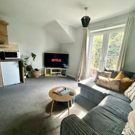 Modern 2Bed Netflix & Free Parking Telford Gem, hotel a Dawley