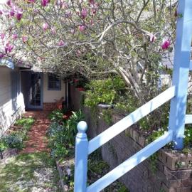 Magnolia Cottage- wineries, main street, station