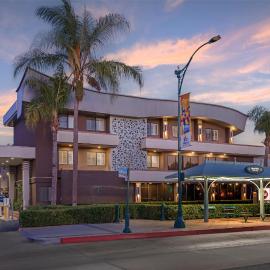 Best Western Plus Park Place Inn - Mini Suites