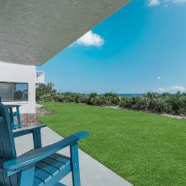 Updated direct oceanfront, ground floor condo with a heated pool and beach access, hotel in New Smyrna Beach