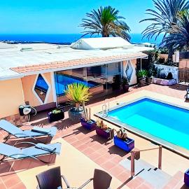 MADORA-Lanzarote -Villa- private pool, amazing garden, sea view, quiet location
