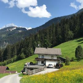 Ferienhaus Berghof Geisler، فندق في فينكنبرغ