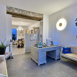 Ca' Rossa, hotel i Roe