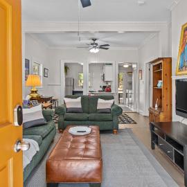 Lenoir Cottage w covered patio and fire pit