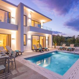Villa Bougainvillea Boutique 2 by Villa Plus