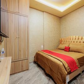 RedDoorz Plus Syariah @ Tiban Centre Batam, Hotel in Tanjungriau