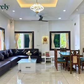 Stay Leisurely Red Raven 3BHK, Karjat, hotel i Chouk