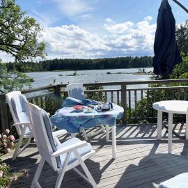 Modern Cottage with Lakeside Location and Idyllic Setting near Loftahammar