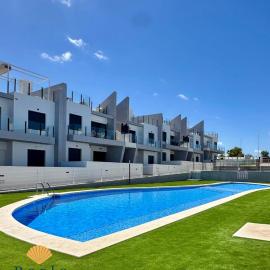 Stunning 2- Bed Flat in San Miguel