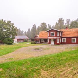 Family Friendly Villa near the Water, hotel in Katrineholm